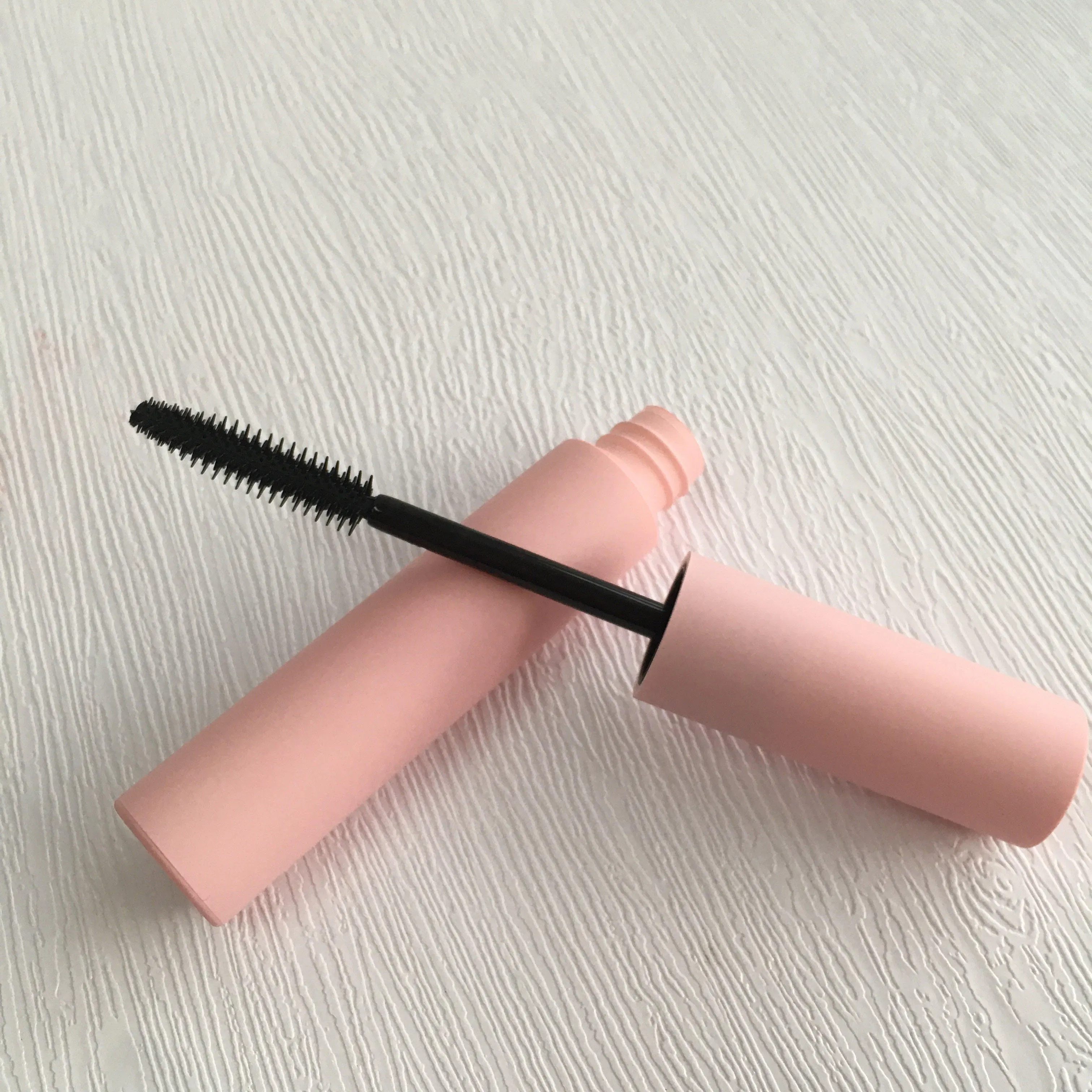 Family Hair Styling Wand Smooth Finish Non-Sticky Stick for Children and Adults No Logo Design Anti Breakage Formula