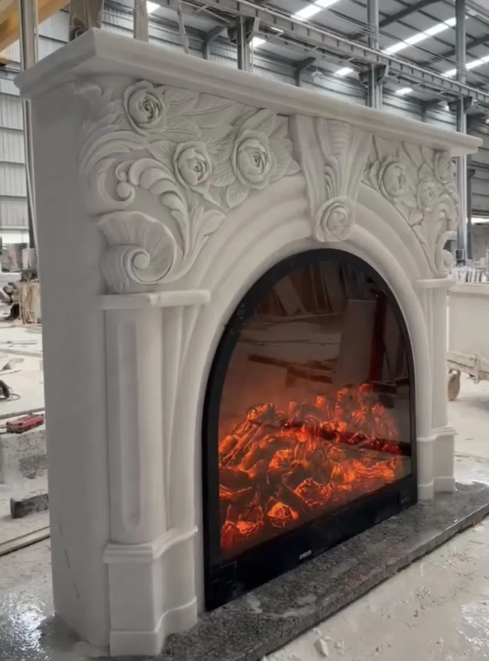 Камин из белого мрамора Ariston White