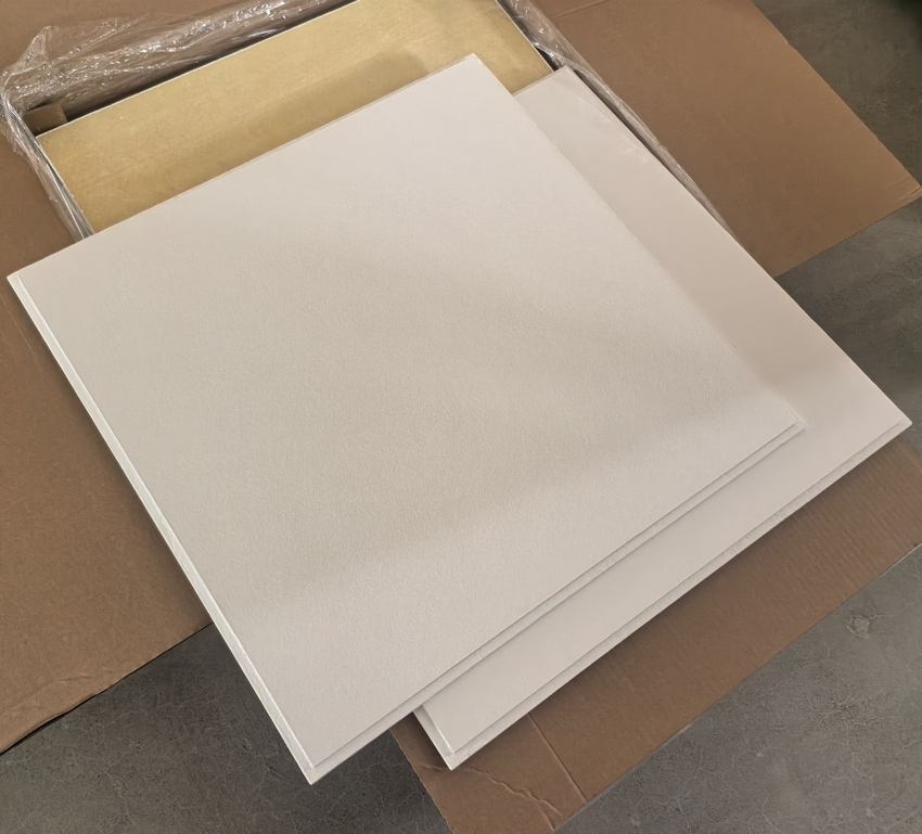 605X605mm Size White Color Tegular Edge Acoustic Glass Wool Ceiling Tiles