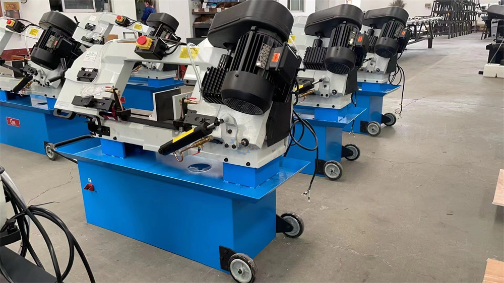 Ленточная пила портативная с механическим натяжением BS-912B