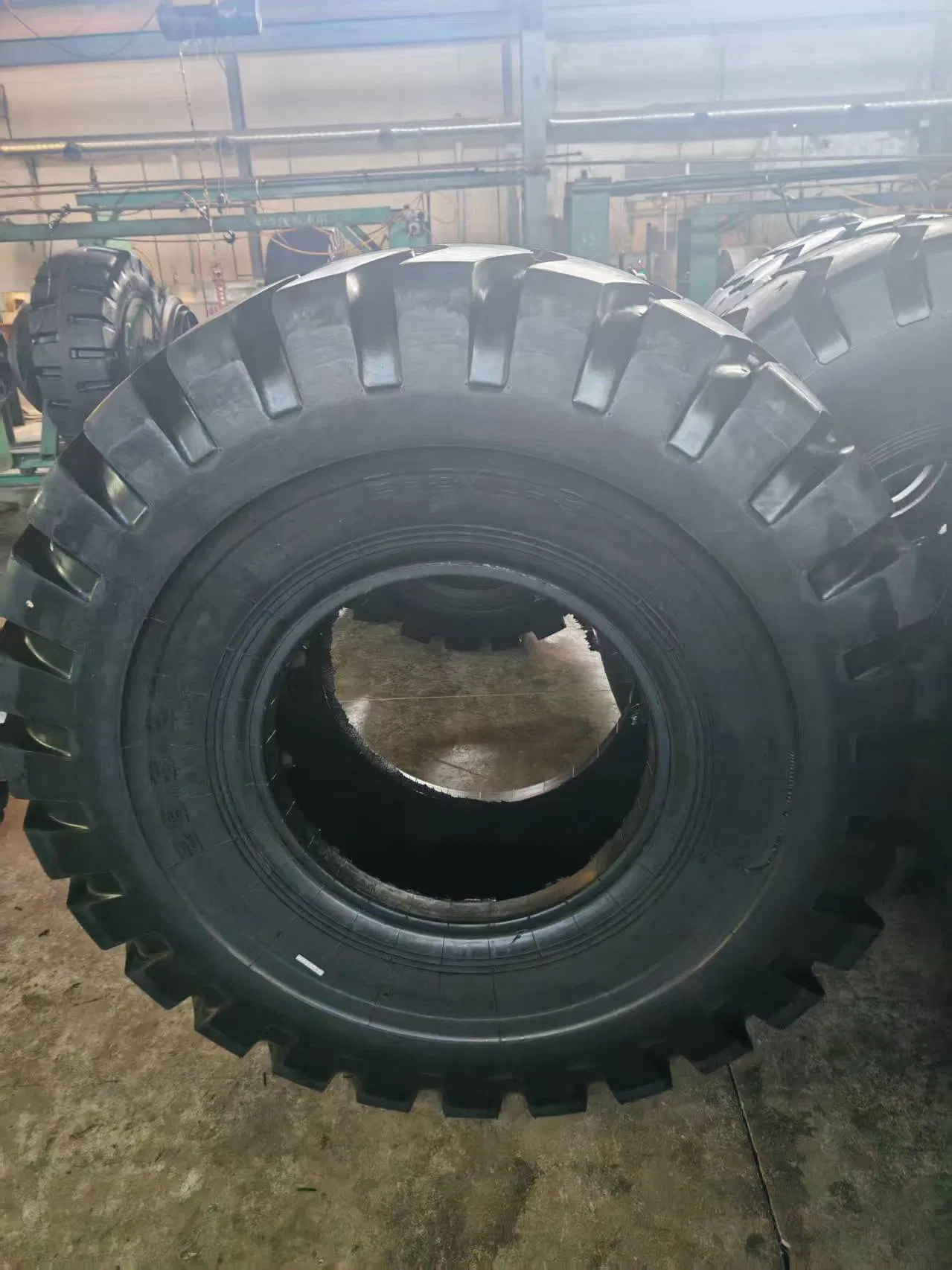 Радиальный внедорожный грузовой шины 16/70R20