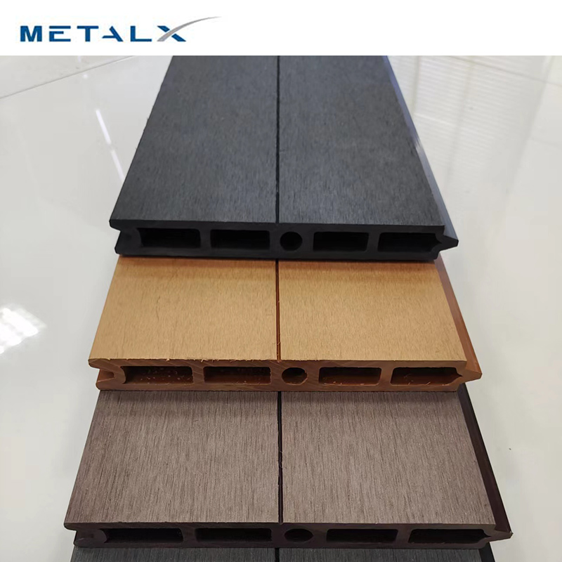 Cheap Low Carbon Long Life Wholesale Garden Decorative Outdoor Eco Friendly Composite Post WPC Fence