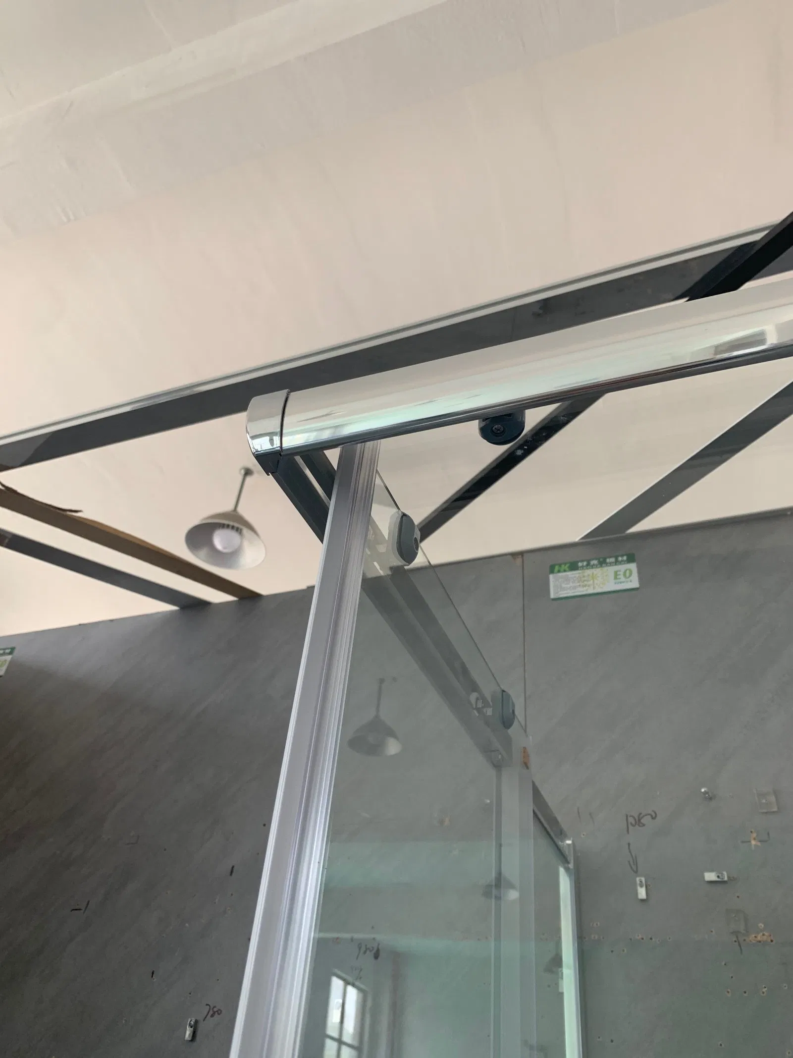 Bathroom Walk in Sliding Shower Cubicle Aluminum Frame Glass Shower Enclosure