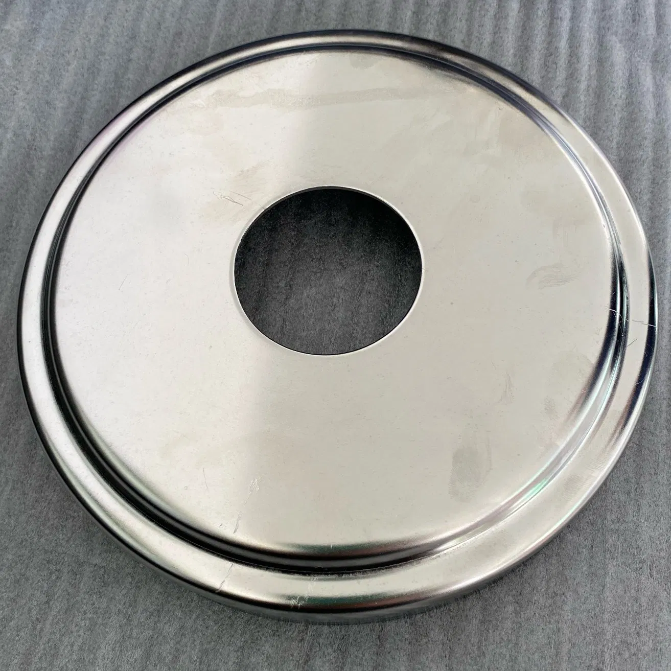 Heavy-Duty Stamping Part Deep Drawing Floor Drain in 316 Stainless Steel