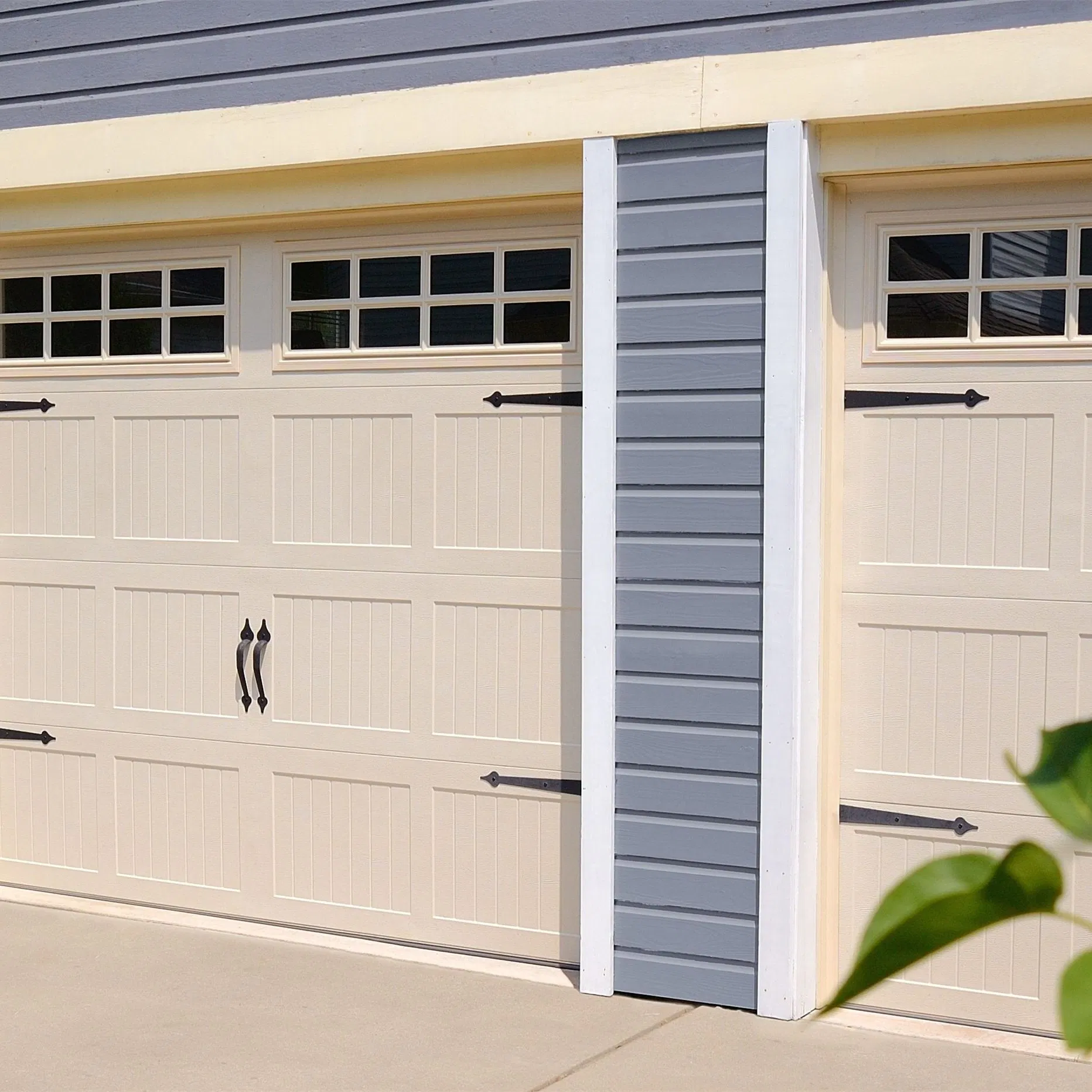 Best Selling Sectional Garage Door