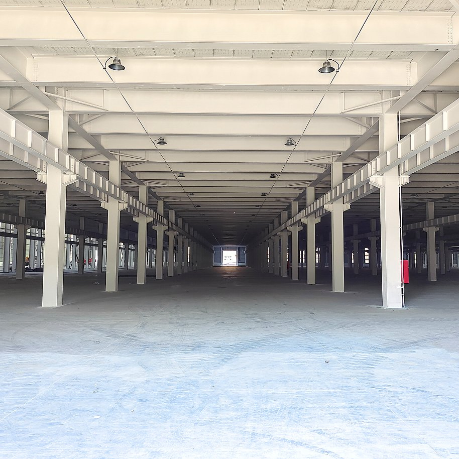 in China, Warehouses Are Constructed Using Prefabricated H-Shaped Columns and Beams From Welding Factories.