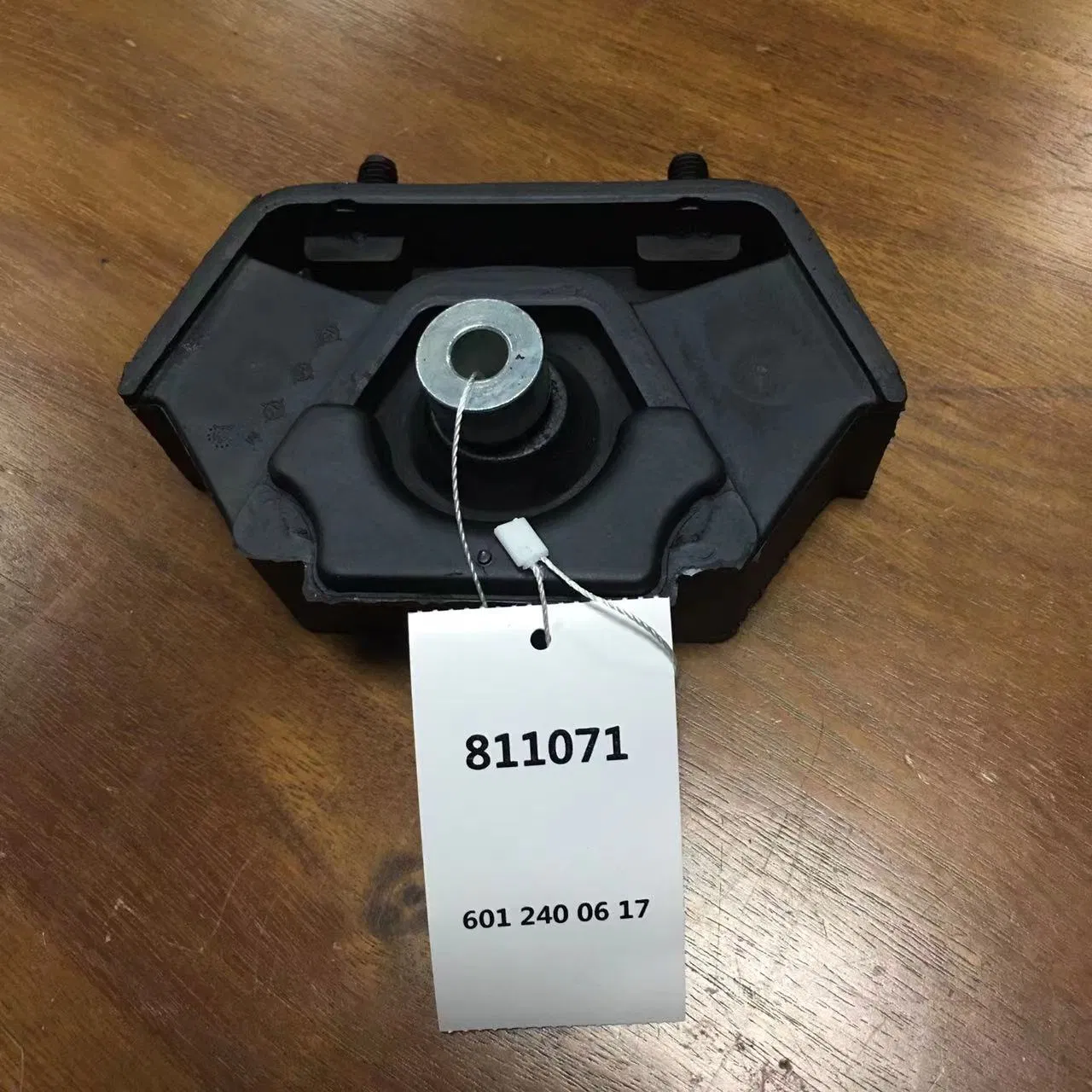 Опора двигателя 6012400617 для Mercedes-Benz T1 Bus