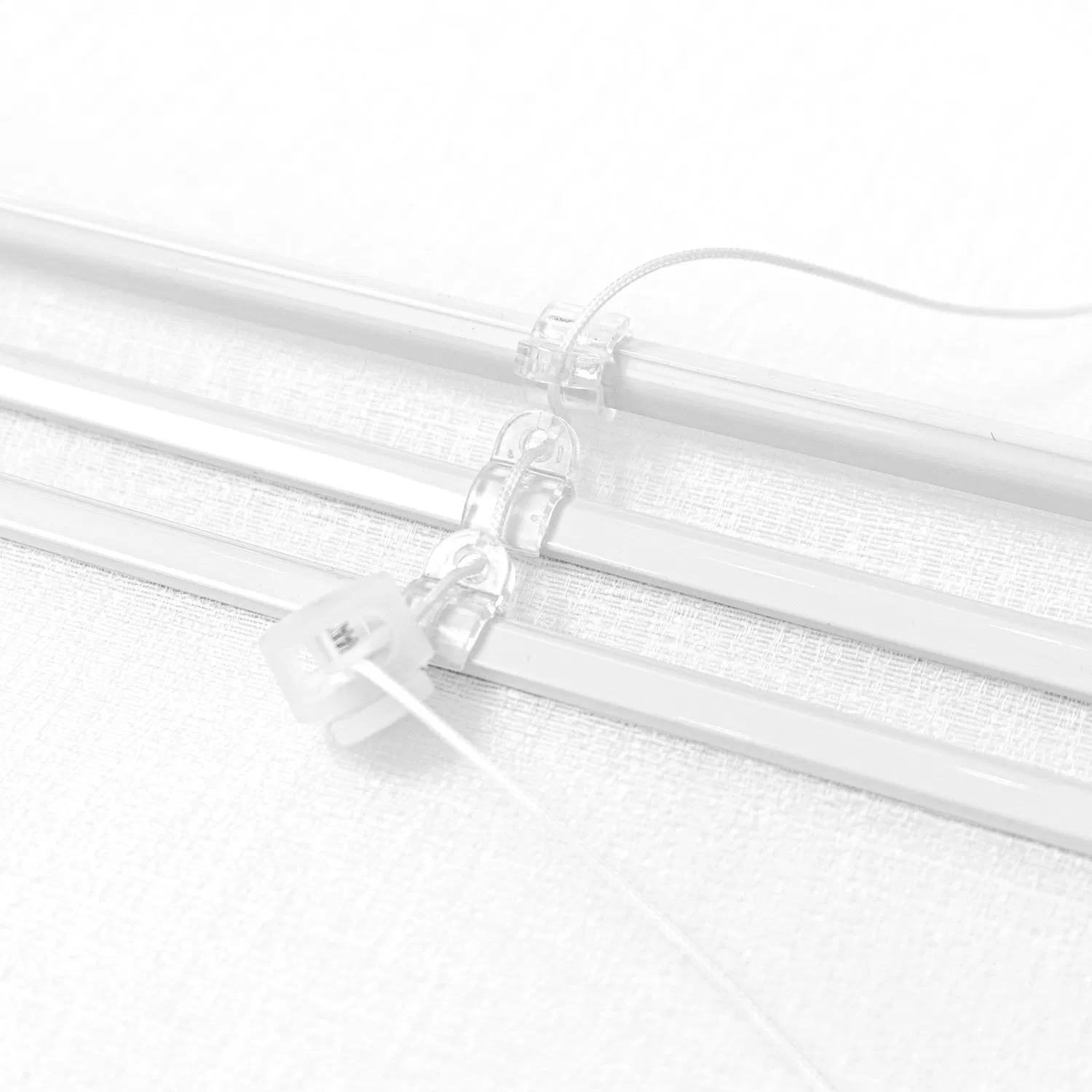 Customized Size Polyester Semi-Blackout Fabric Manual Window Blinds Cordless Roman Shades for Bedroom & Living Room