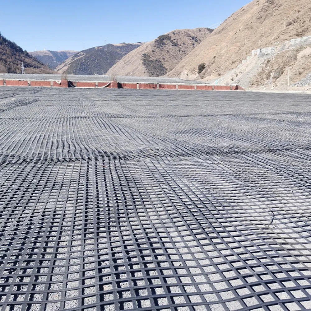 High Tensile Strength Polyester Fiber Welded Geogrid Welding Equipment HDPE Sheathed Polyester Geogrid Making Machine