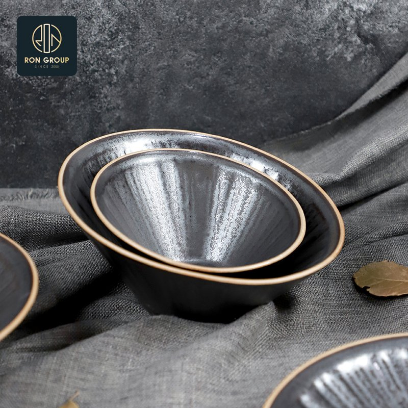 Wholesales Black Durable Heat-Resistant 6/8 Inch Round Ceramic Salad Sauce Soup Bowl for Catering Dinnerware Tableware