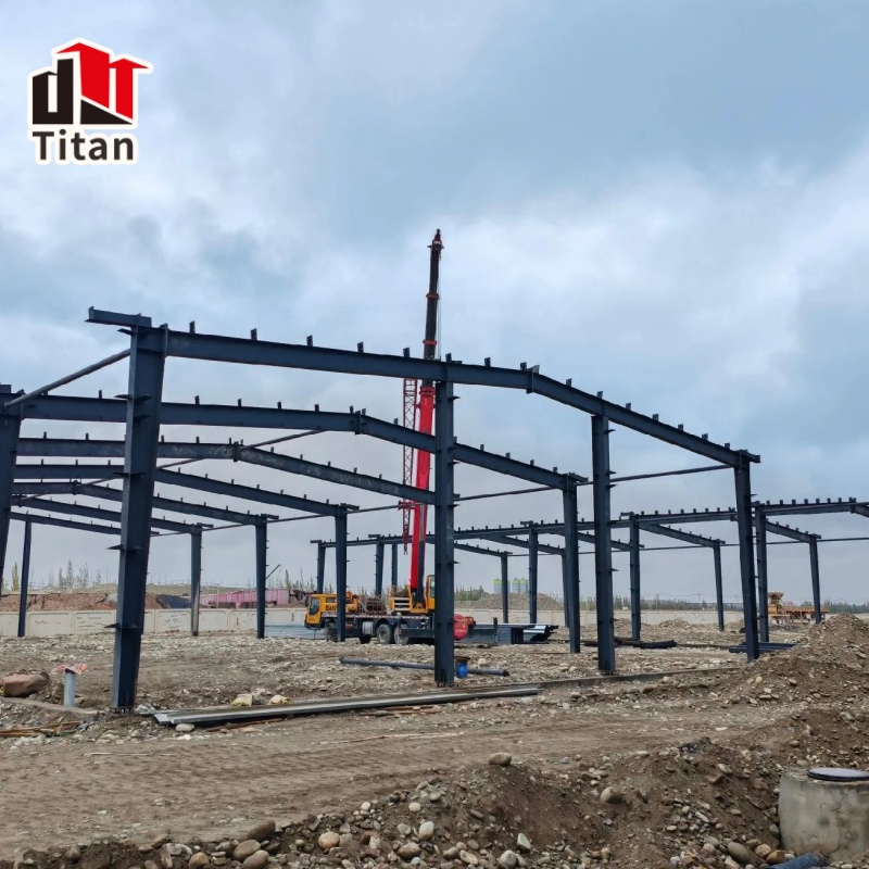 Large Span Sports Stadium Gym Hall Prefab Steel Structure