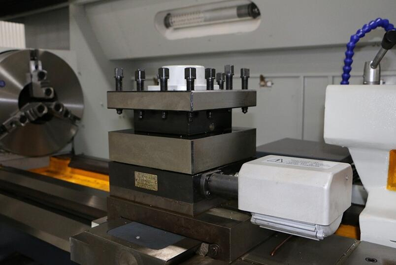 China Horizontal Oil Country Machine CNC Pipe Thread Lathe Machine