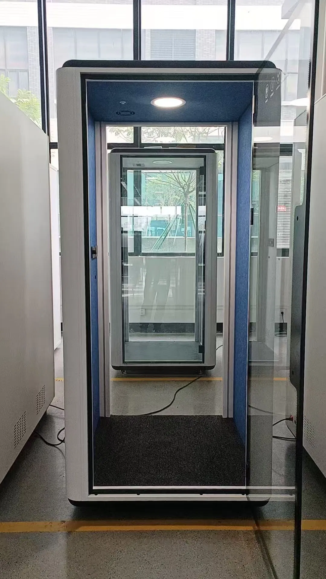 Manufacturer Customized Soundproof Phone Pod Office Building Booth
