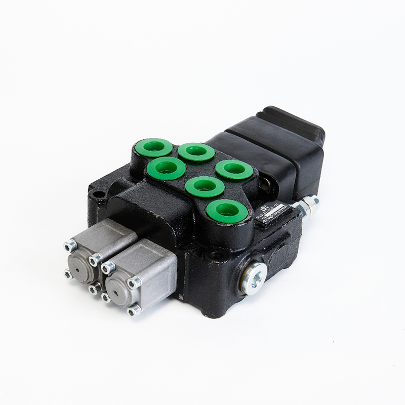 Гидравлический клапан DCV 3-секционный для спецтехники