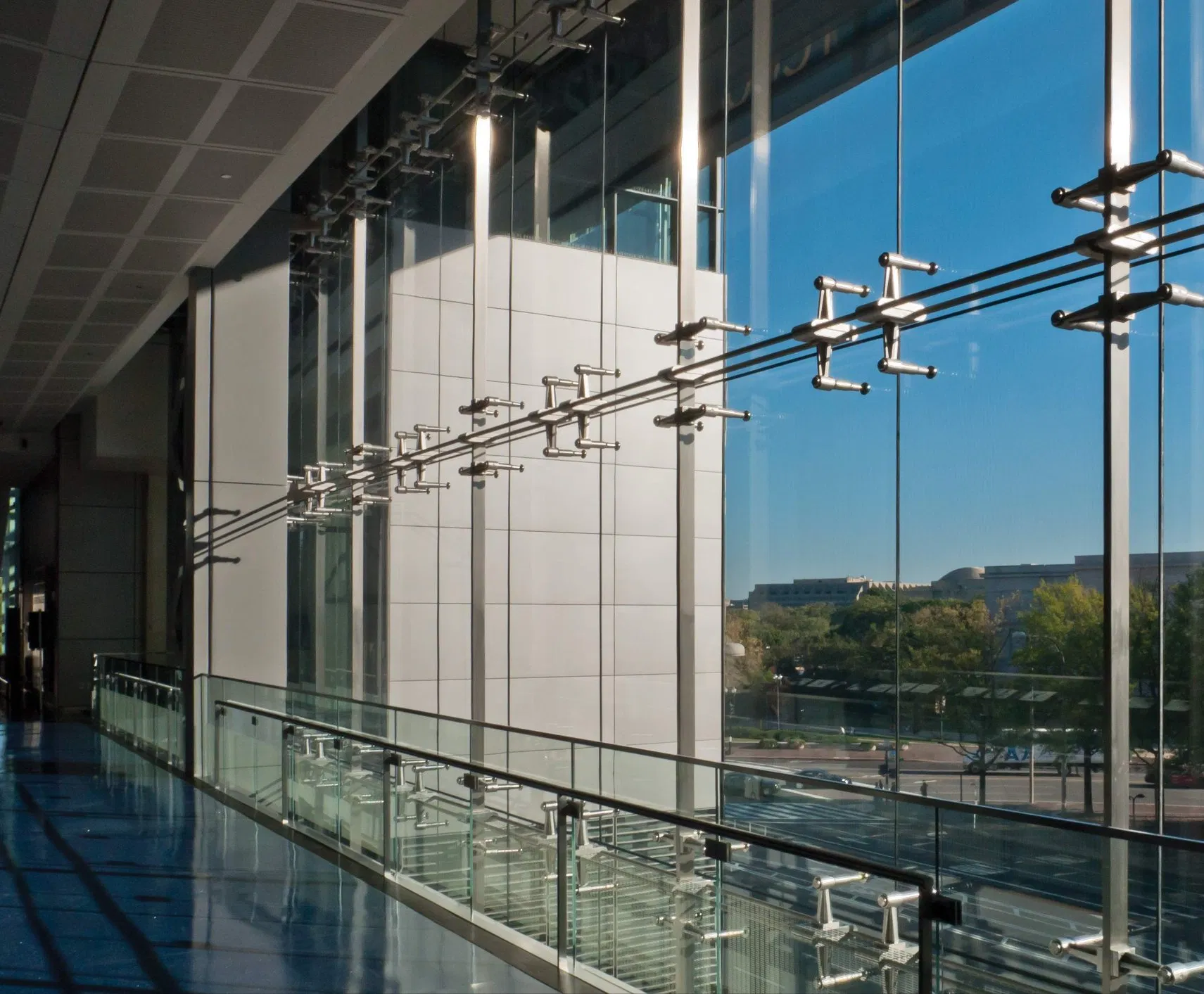 Transparent and Beautiful Curtain Wall