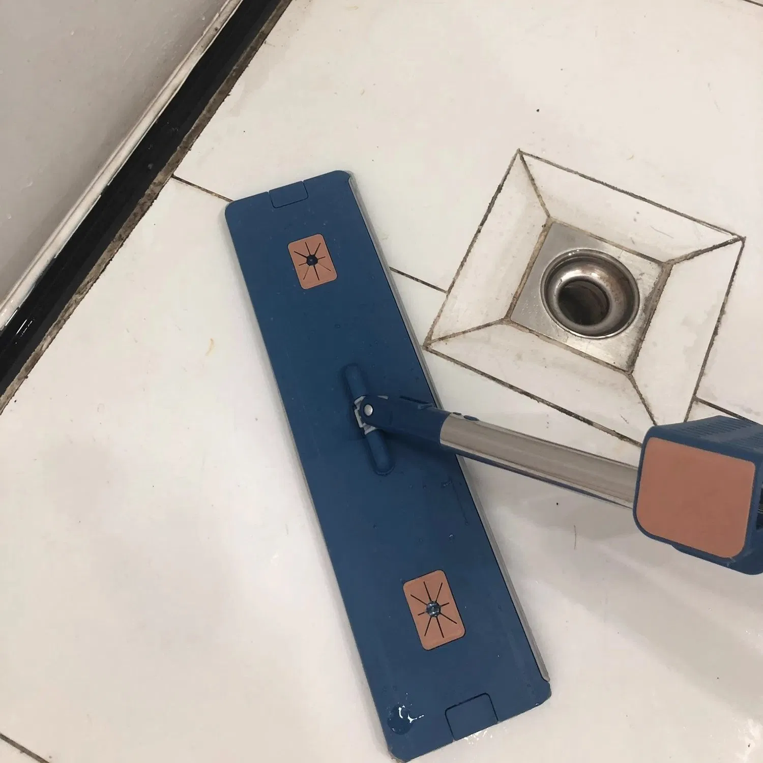 Adjustable Long Handle Mop Rotatable Floor Cleaning Mop Esg29164