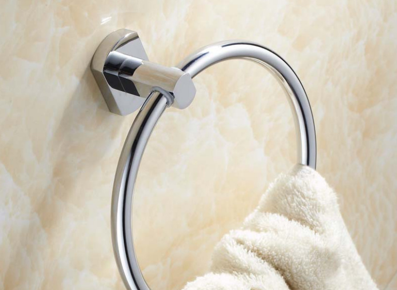 Настенный крючок для одежды из латуни