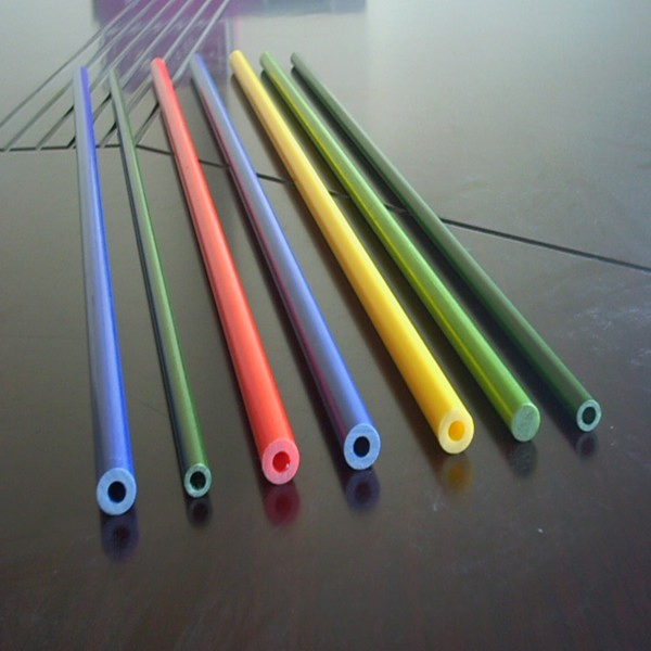 China Factory Wholesale Colorful Hollow Round Fiberglass FRP Tubes Pipes