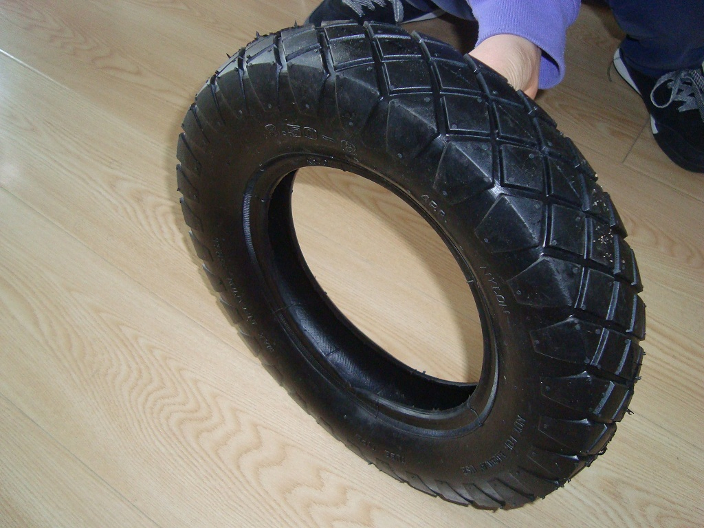Wheelbarrow Tyres / Wheel Barrow Tire / Wheelbarrow Tire Supplier
