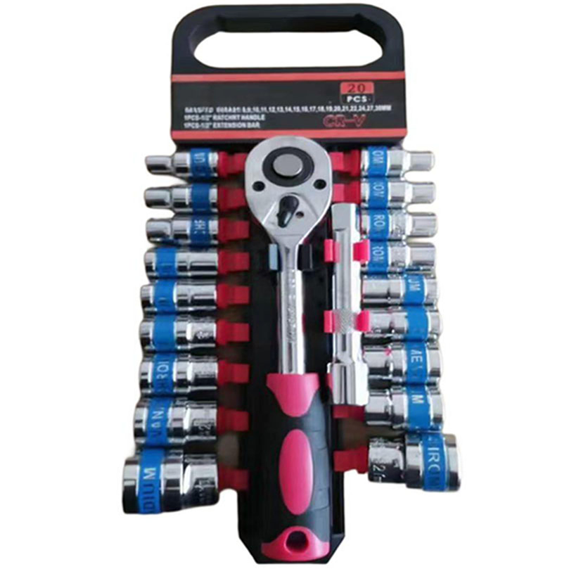 Набор головок и трещотка из хром-ванадиевой стали