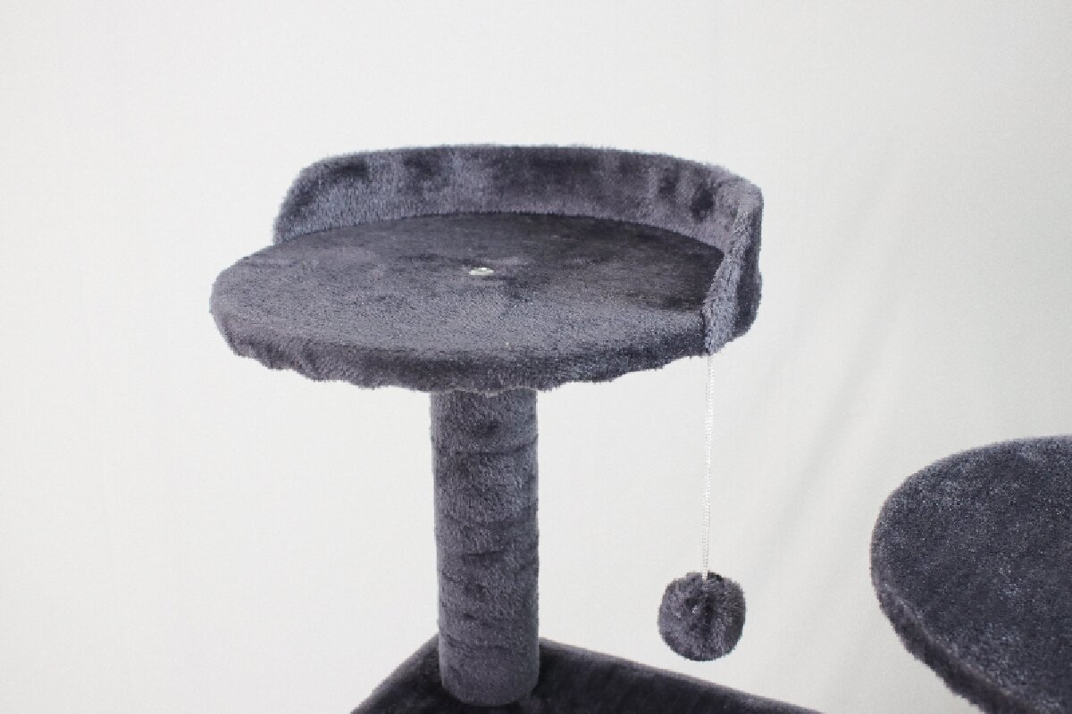 Multi-Functional Cat Tree for Winter Warmth and Fun Activities