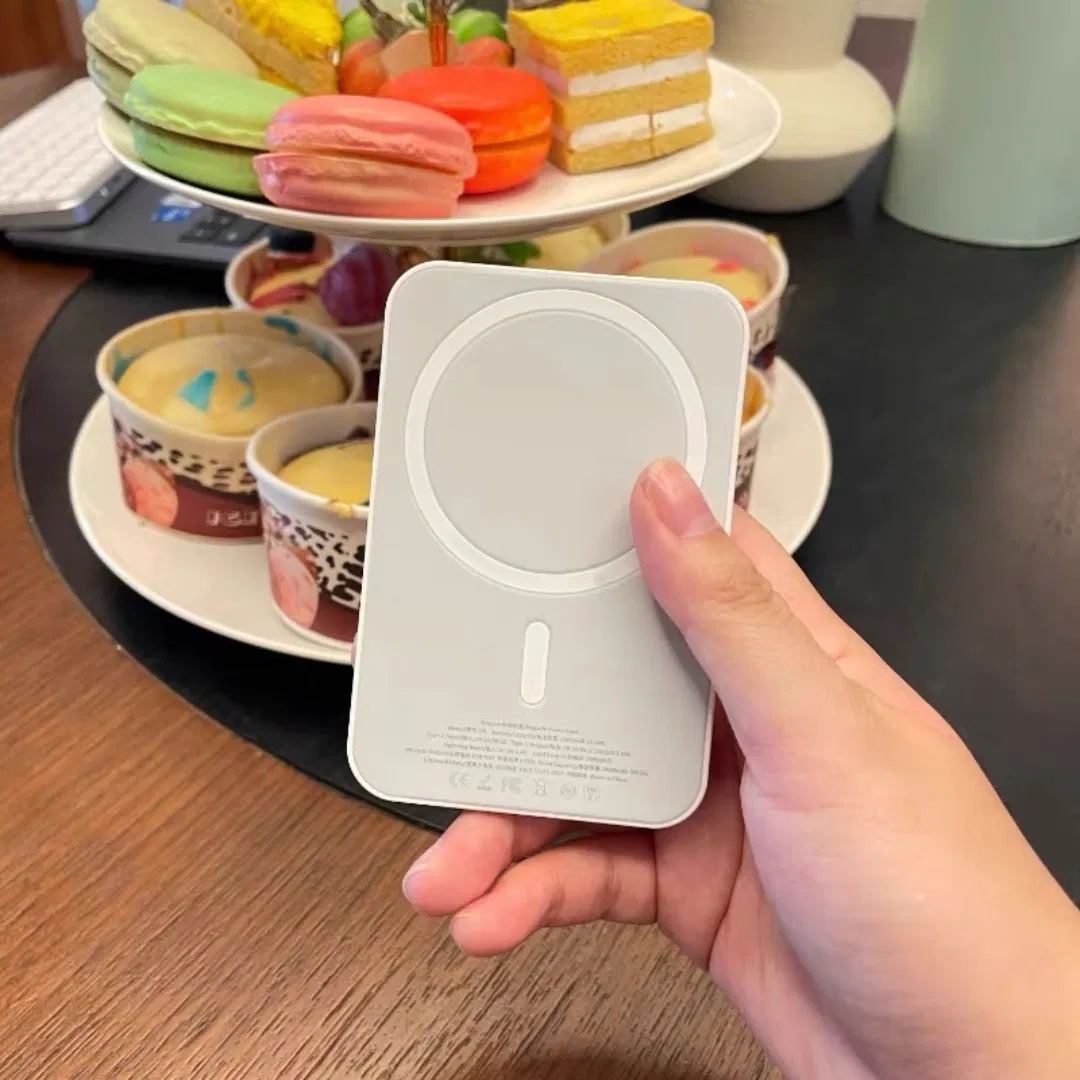 1: 1 Battery Pack 10000 mAh Magsafe Power Bank for I Phone