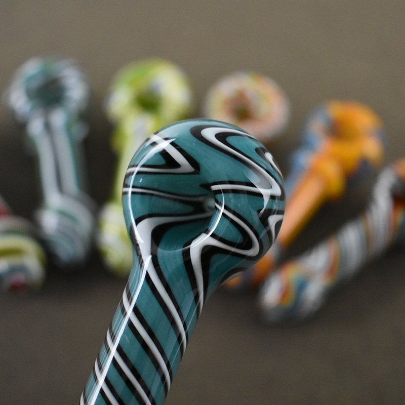 Wholesale Oil Burner Swirls Color Sweet Puff Glass Smoking Hand Pipe