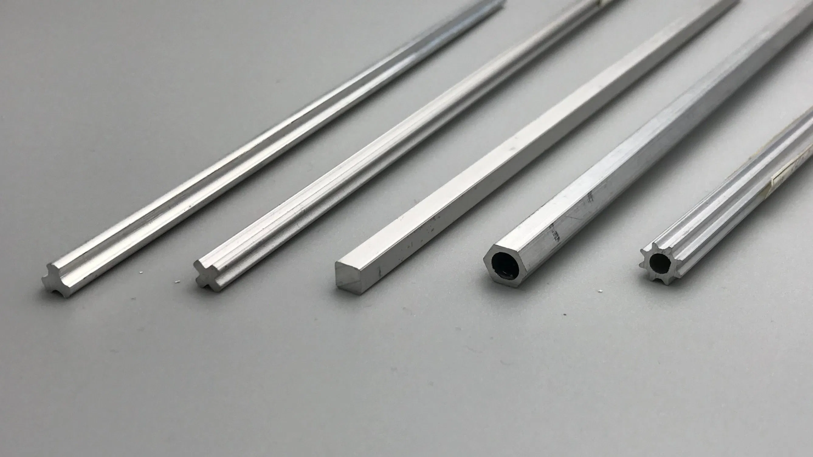 Gl2012 Aluminium Tilt Rod for Vertical Blind