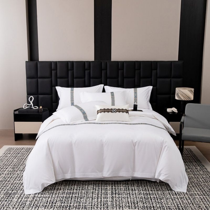 Custom 200tc 1000tc 5 Star Hotel Bed Sheets 4 PCS Embroidered Webbing Quilt Cover White 100% Cotton Hotel Bed Linen Duvet Cover Bedding Set