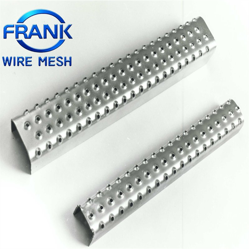 Aluminum Safety Grating with Crocodile Teeth Pattern - Anti-Skid Grip Strut for Walkways