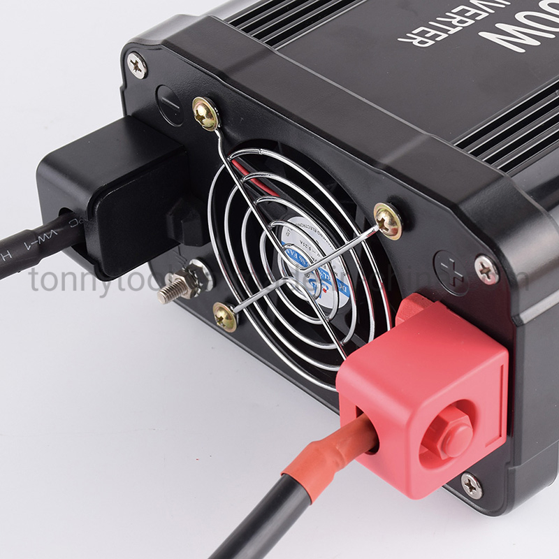 Инвертор 12В в 120В 600Вт для автомобиля