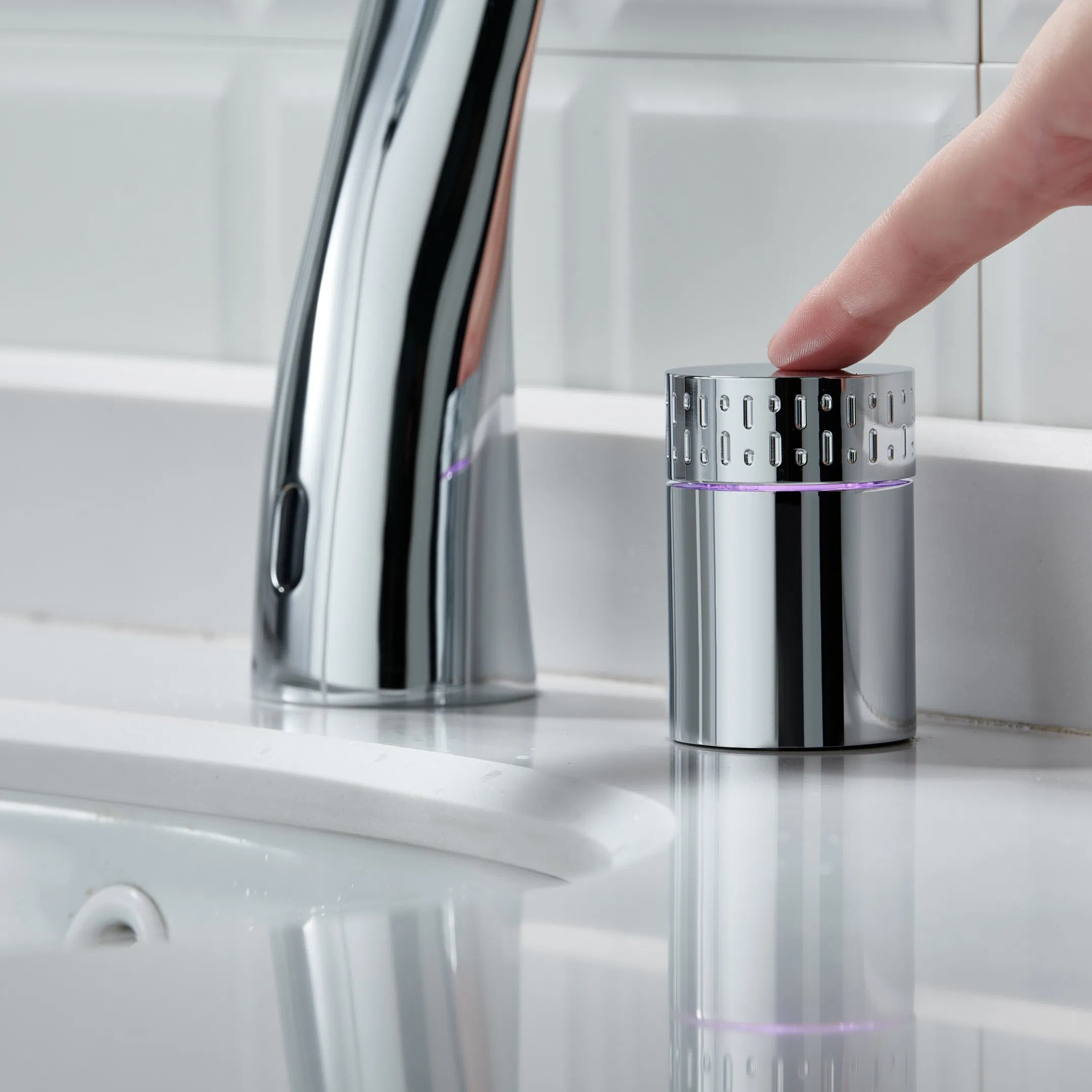 Stepon Electronic Thermostatic Faucet LED Color Temp Indicator 38c Default Touch Sensor Power Control