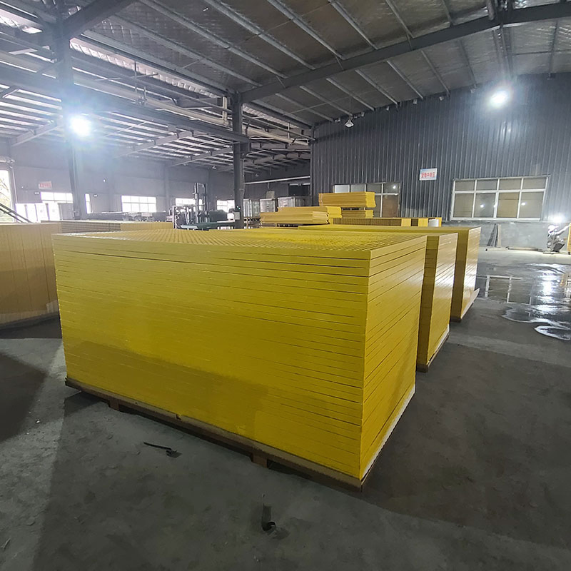 China FRP Grating Supplier Non-Conductive Mesh Panels Suitable Power Substations Acid Environment Lightweight Walkway Flooring
