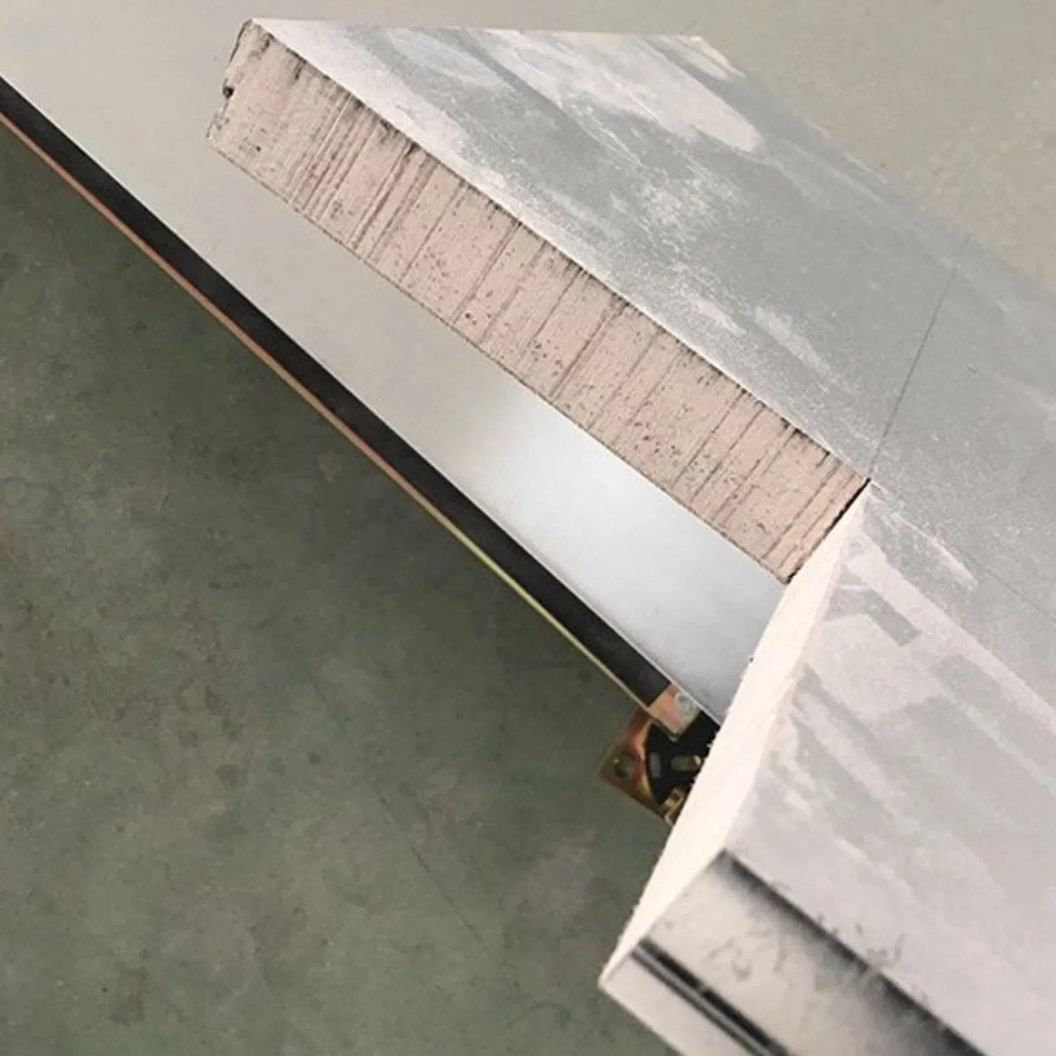 Стальная антистатическая фальшпол 600x600 мм