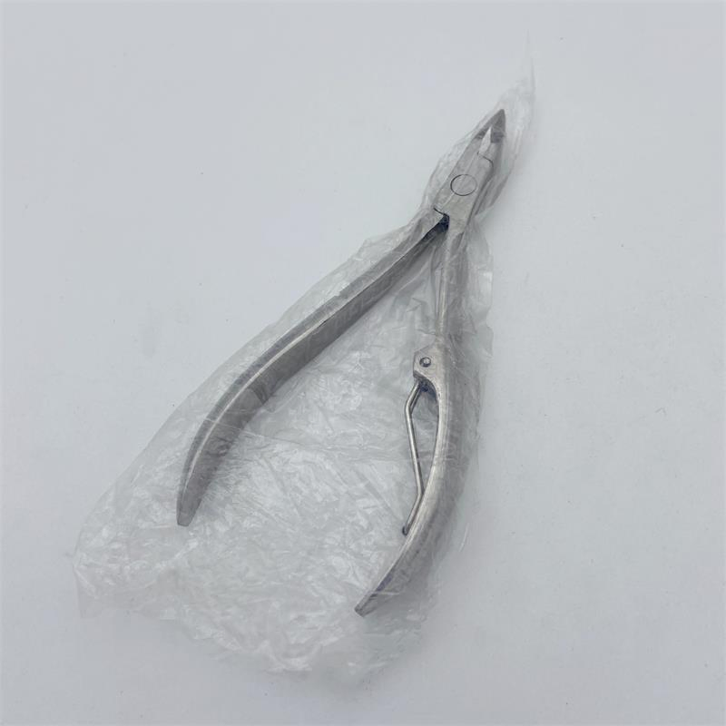 Medium Size Cuticle Nail Nipper Toe Finger Nail Clipper with Single Spring