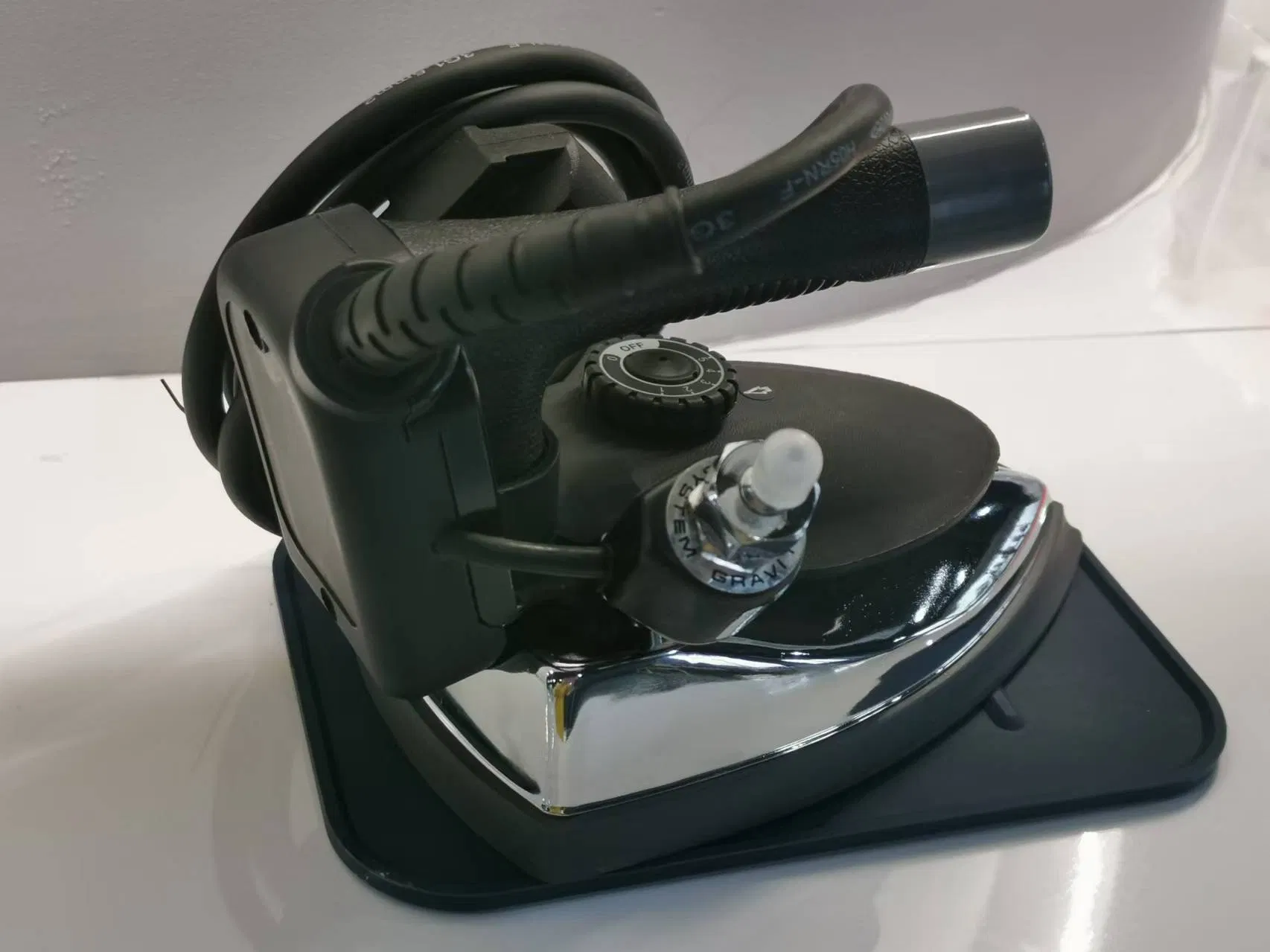Gravity Feed Steam Iron for Family&Laundry Fit-300