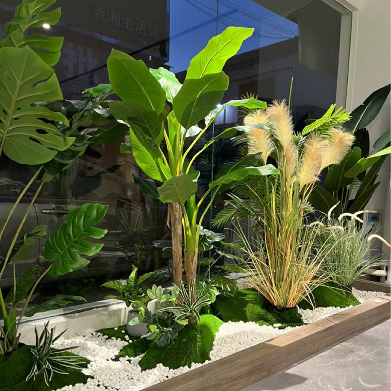 Растение банановое искусственное большое в горшке