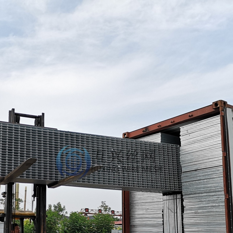 Stainless Steel Carbon Metal Floor Grating with Smooth Plain Tooth Flat Bearing Bar Galvanized Steel Grating for Industrial Commercial Building Materials