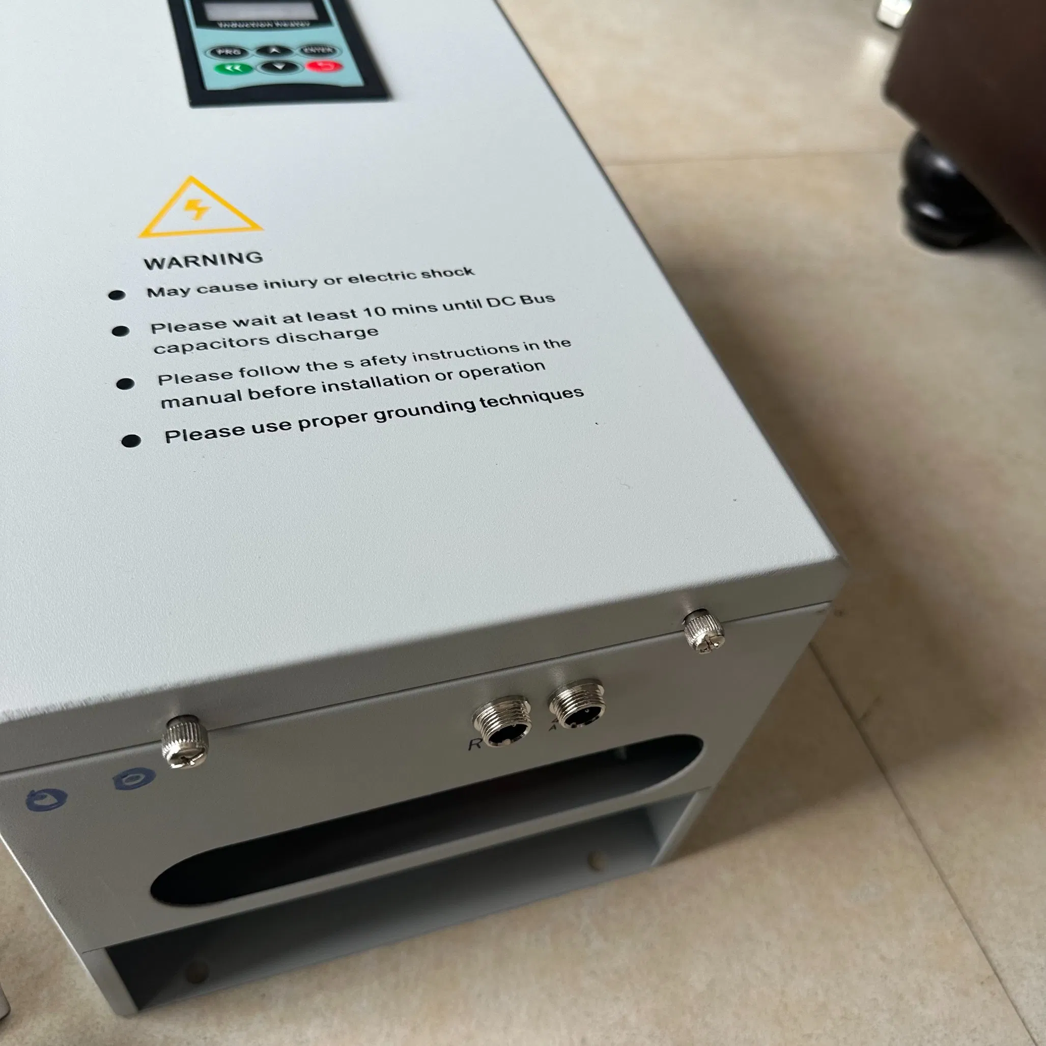 Wholesaler Manufacturer Converting Electric Energy Into Heat Magnetic Induction Heater Electric Fireplace