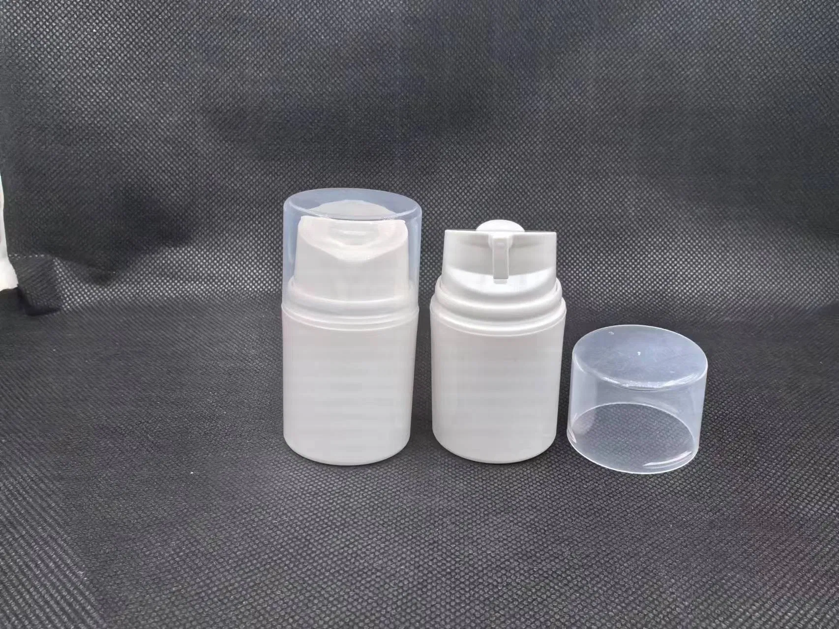 Factory Direct Sales of Plastic Products, PP Vacuum Bottle