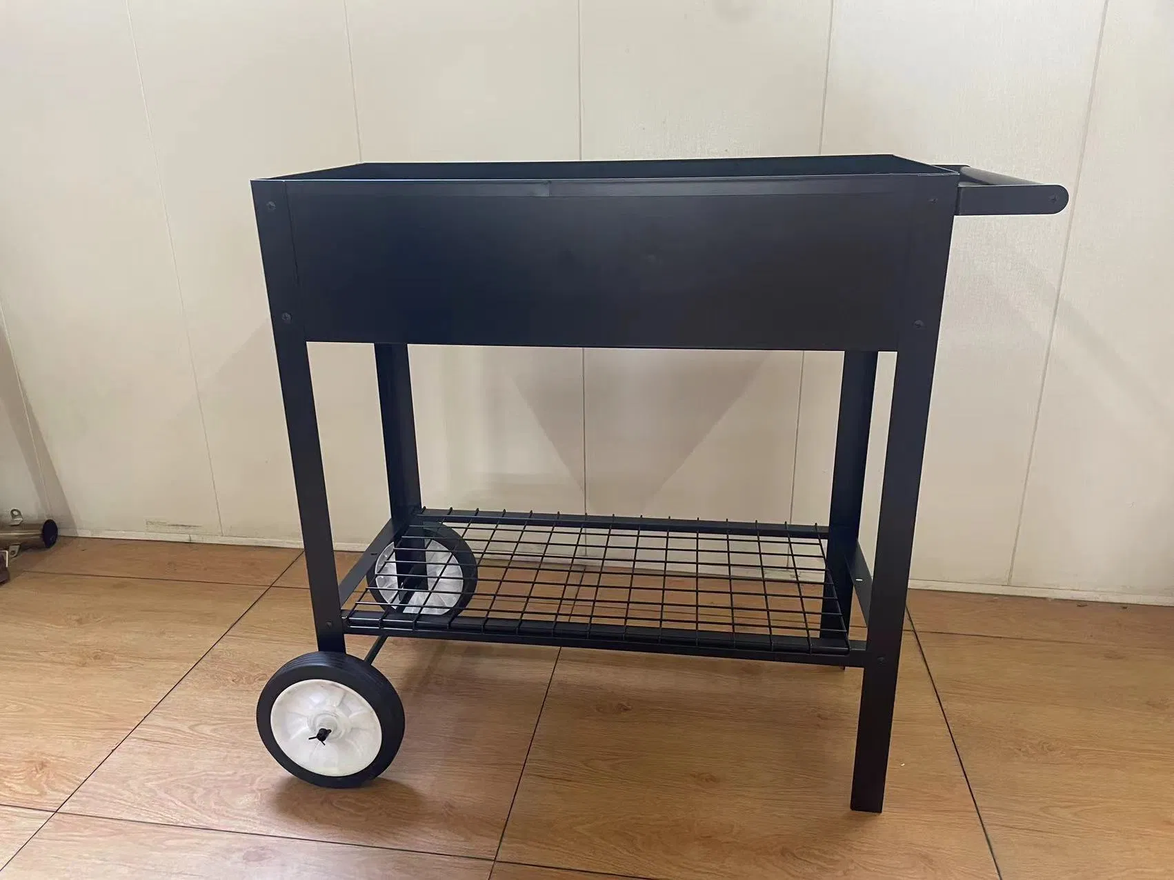 Металлическая садовая тележка для растений Danish Trolley