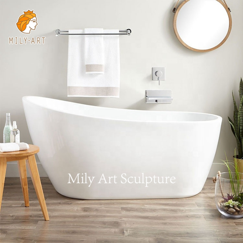 Белая мраморная ванна овальная отдельностоящая