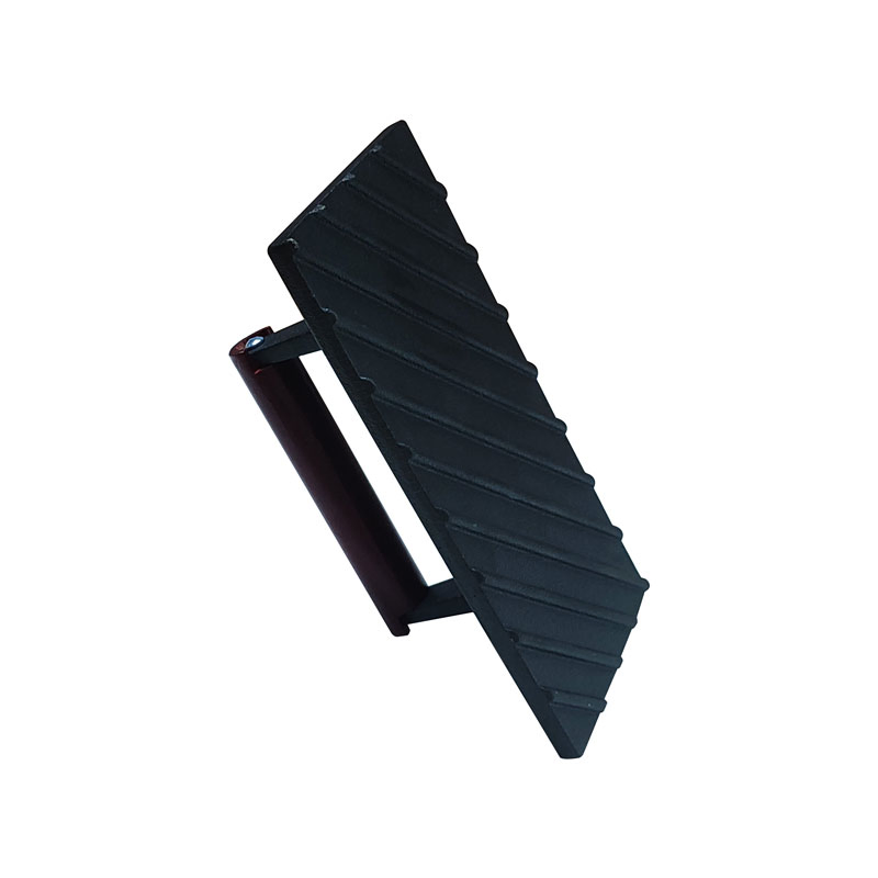 China Wholesale Price Cast Iron Burger Press 7 Inch Heavy Duty Bacon Meat Steak Grill Press with Wooden Handle