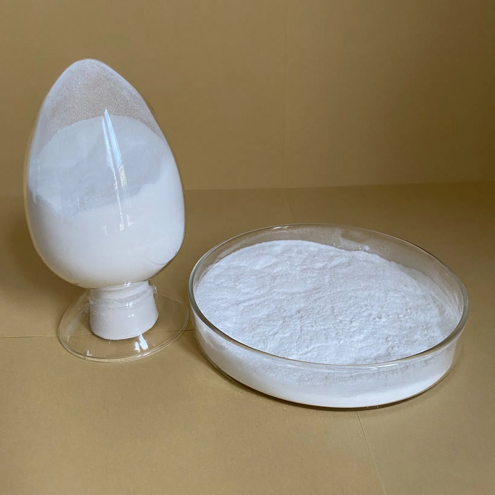 Polycarboxylate Superplasticizer Powder Is Produced From Local Chemical Raw Materials with High Water Reduction Rate for Building Concrete