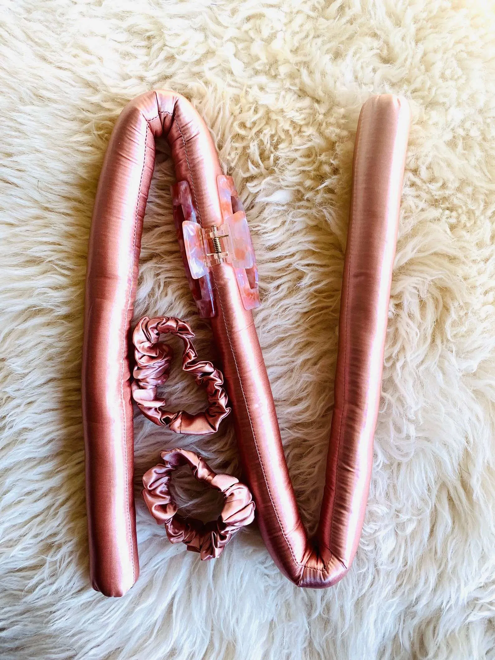 Wholesale 16mm 19mm 22mm Popular Heatless Silk Hair Curler for Female