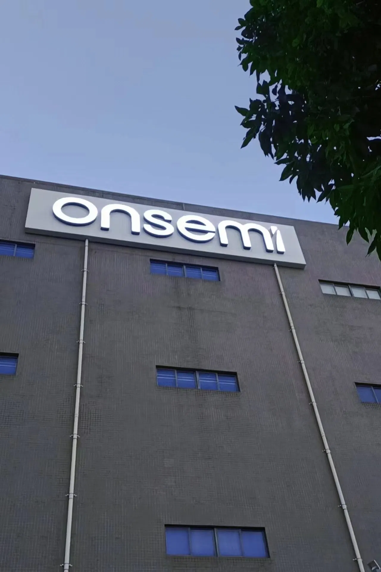 Full Lit Acrylic LED Module Light Channel Letters Sign