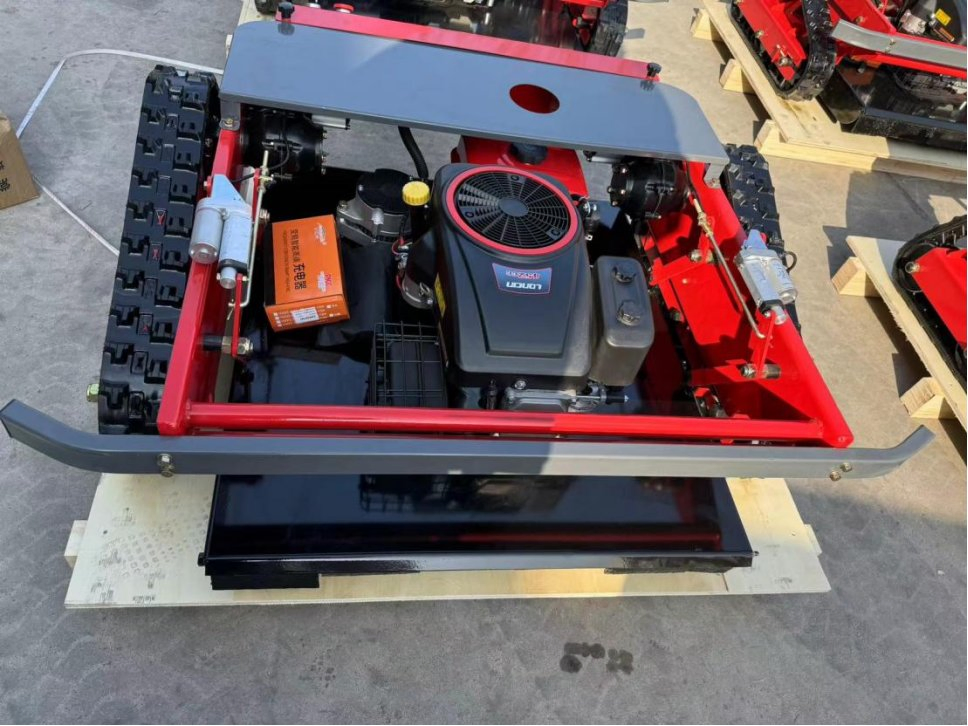 Мощная газонокосилка с аккумулятором и противоскользящим покрытием