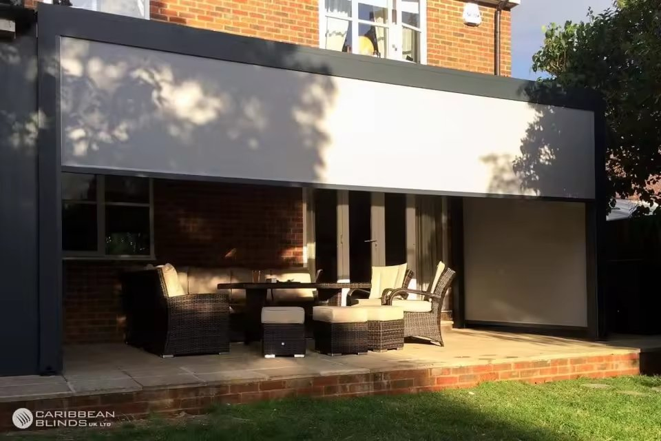 Windproof Rolling Blinds for Glass Railing and Balcony Safety