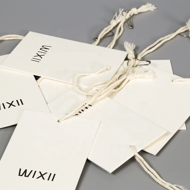 Бирки для одежды матовые с тиснением шнурком