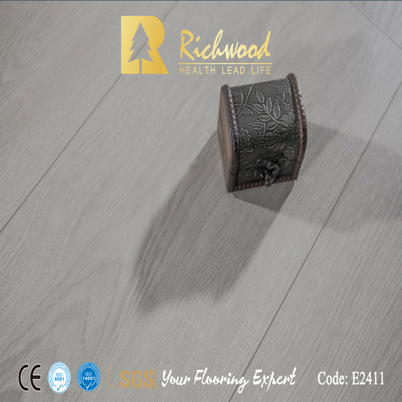 Ламинат HDF Embossed Industrial для офисов и ресторанов